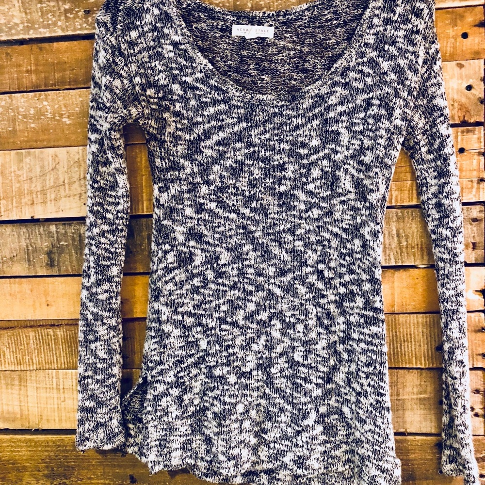 Aeropostale sweater size small
